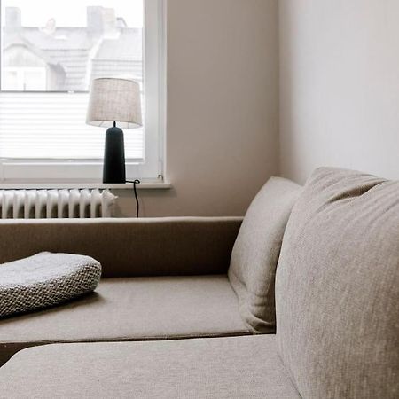 Zentral Und Frisch Eingerichtet: 2 Zi. 24H Checkin Apartment Kiel Luaran gambar