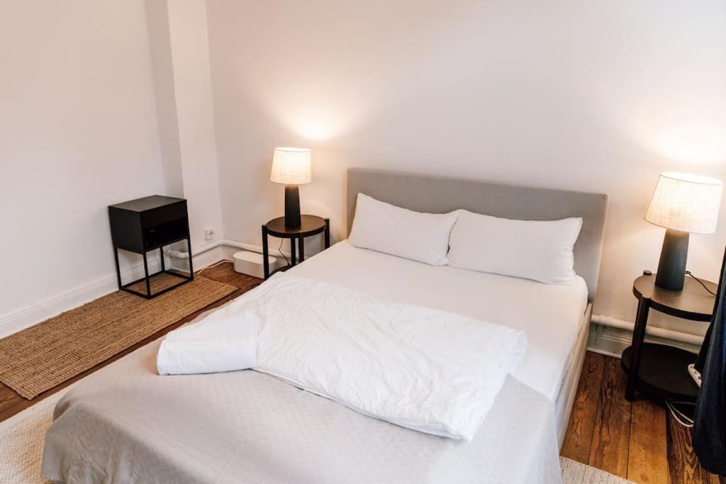 Zentral Und Frisch Eingerichtet: 2 Zi. 24H Checkin Apartment Kiel Luaran gambar