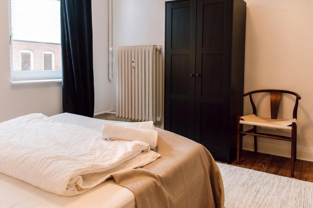 Zentral Und Frisch Eingerichtet: 2 Zi. 24H Checkin Apartment Kiel Luaran gambar